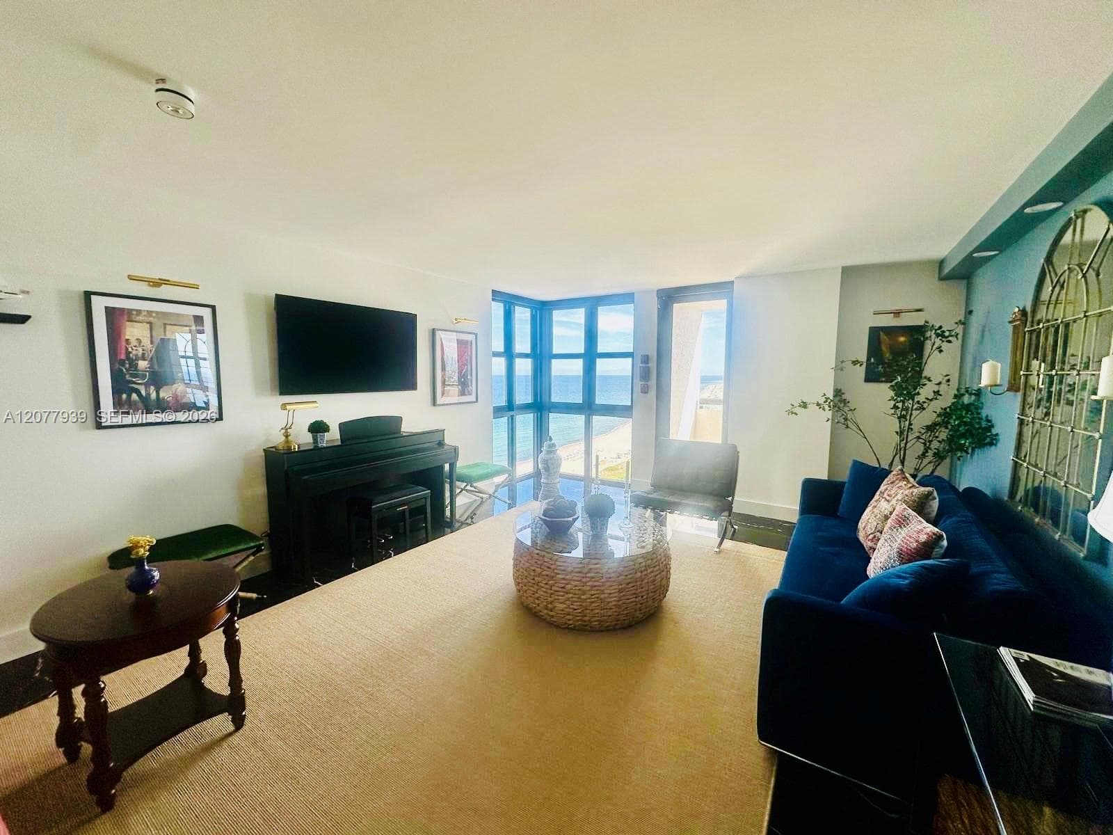 2555 Collins Ave # PH114, Miami Beach, FL 33140 — zdjęcie 3
