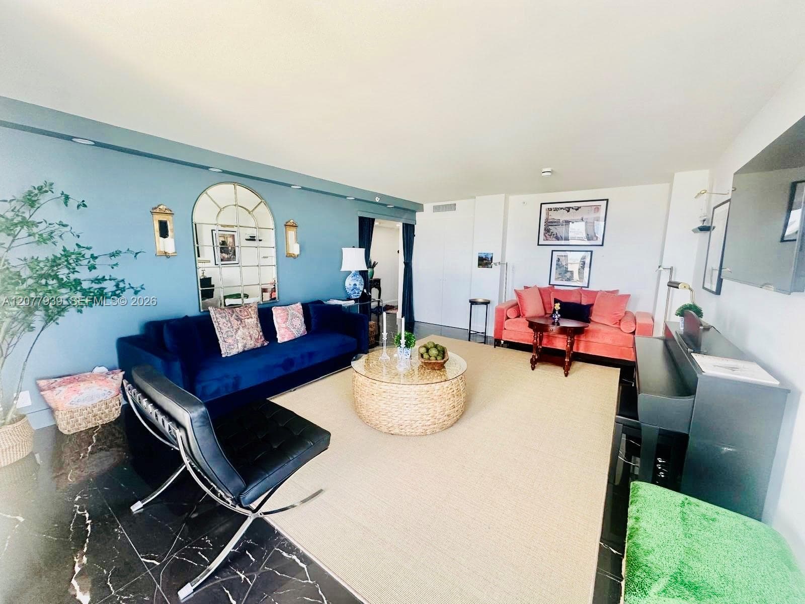 2555 Collins Ave # PH114, Miami Beach, FL 33140 — zdjęcie 4