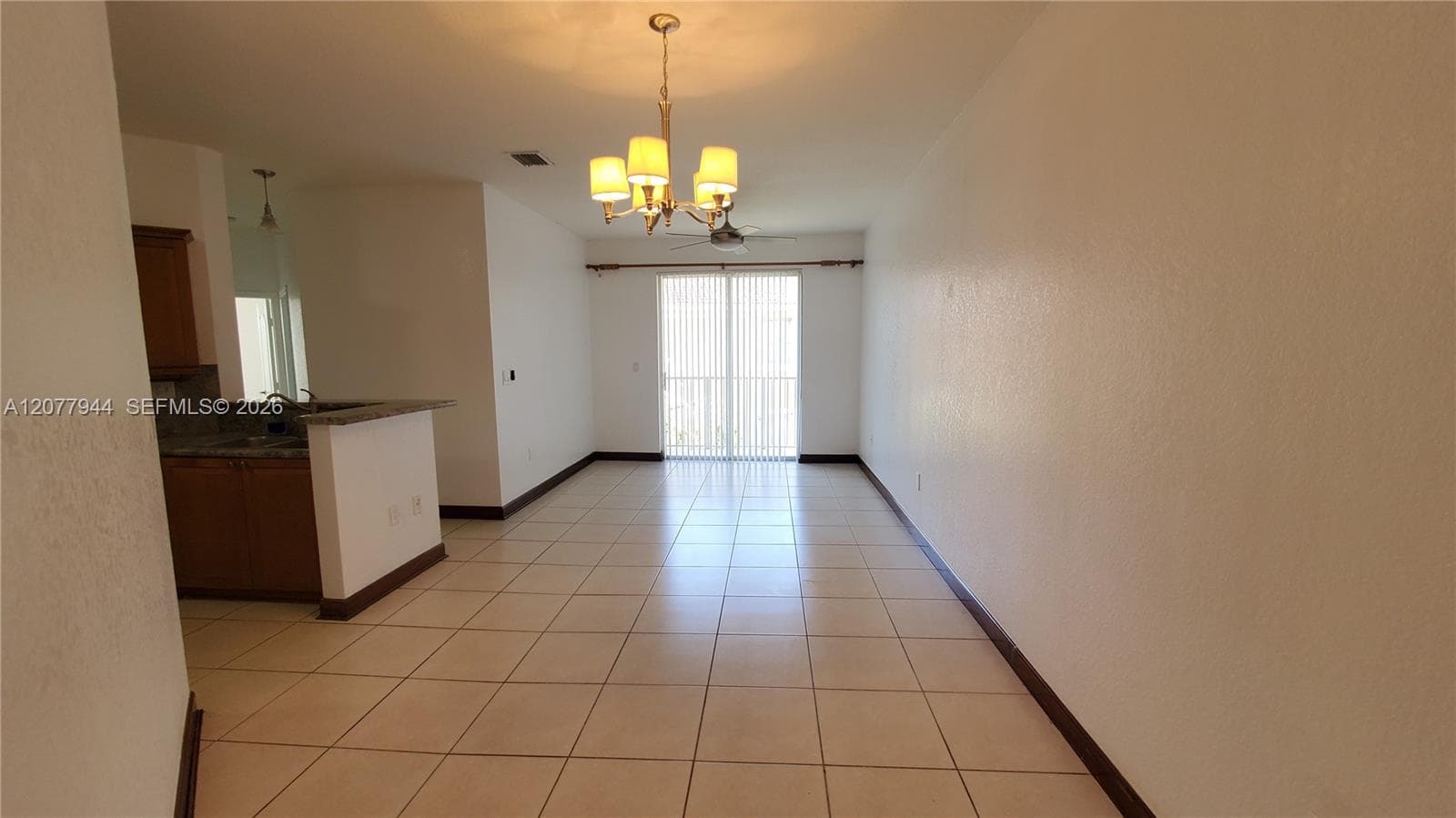 7070 NW 177th St # 205-10, Hialeah, FL 33015 — zdjęcie 5