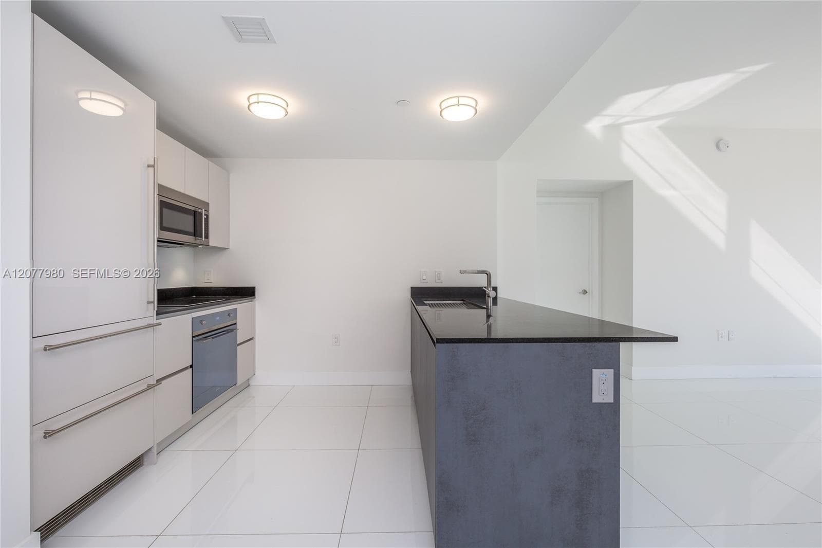 1010 Brickell Ave # 1402, Miami, FL 33131 — zdjęcie 2