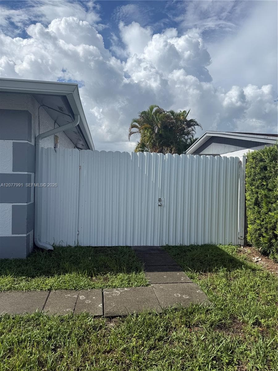 13410 SW 81st St # 2, Miami, FL 33183 — zdjęcie 3