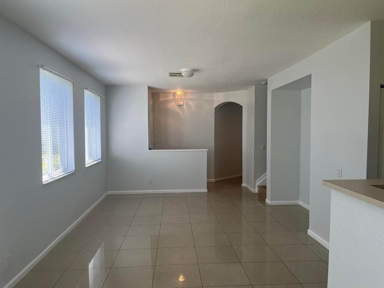 3231 LAUREL RIDGE Circle, Riviera Beach, FL 33404 — zdjęcie 4