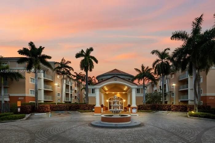 4021 N Pine Island Rd # 103, Sunrise, FL 33351