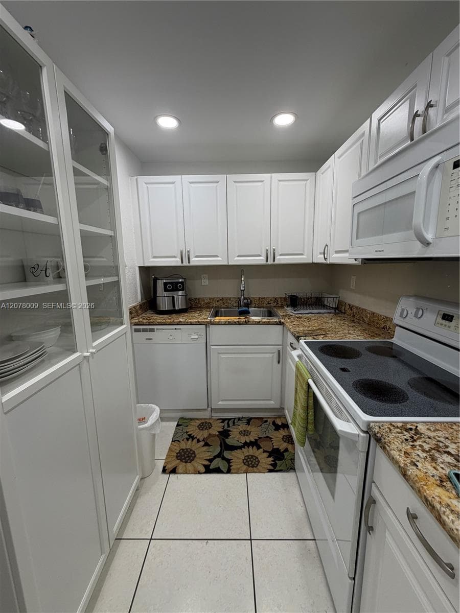 17530 NW 68th Ave # C1005, Hialeah, FL 33015
