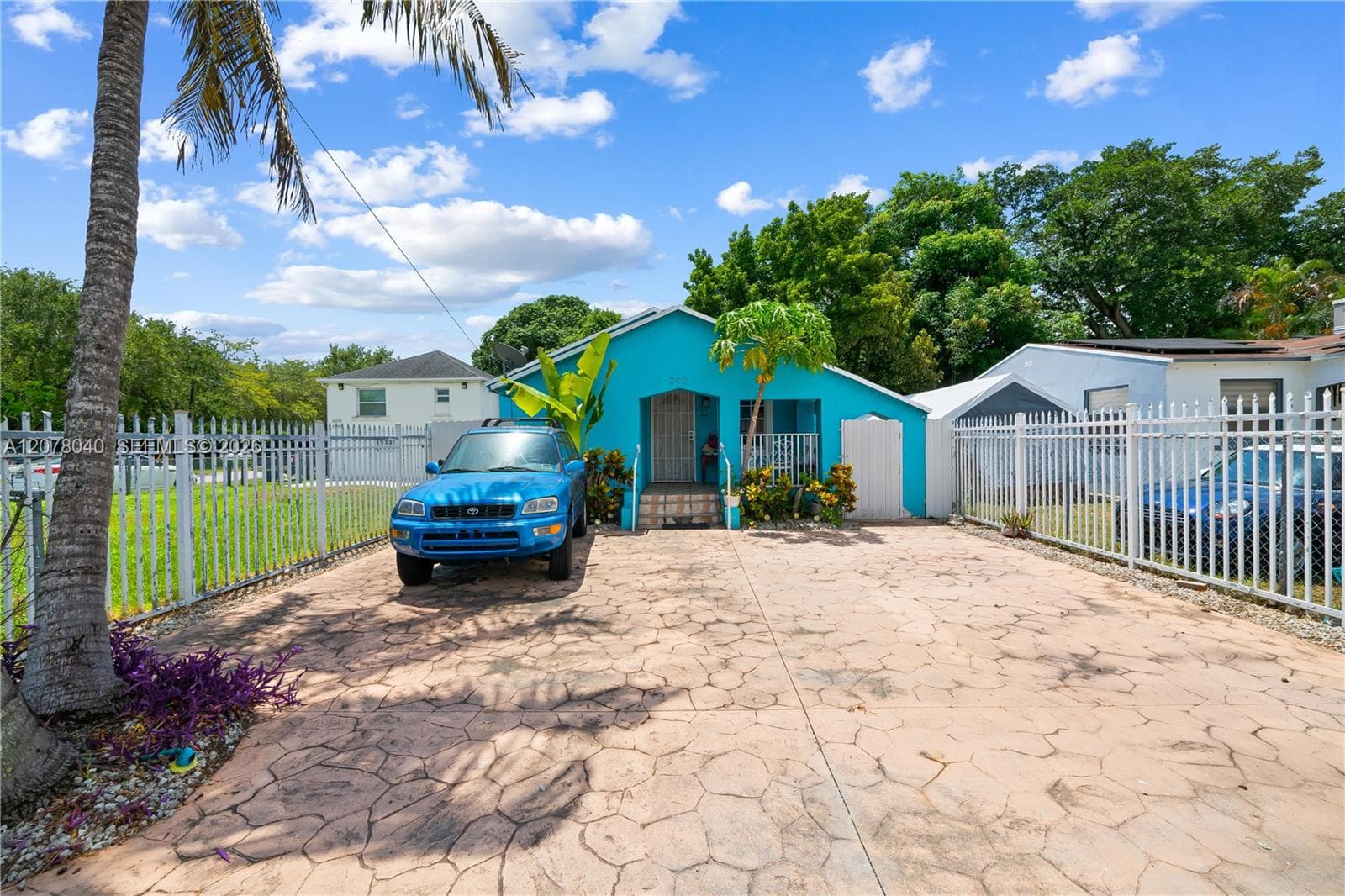390 NE 166th St, North Miami, FL 33162 — zdjęcie 4