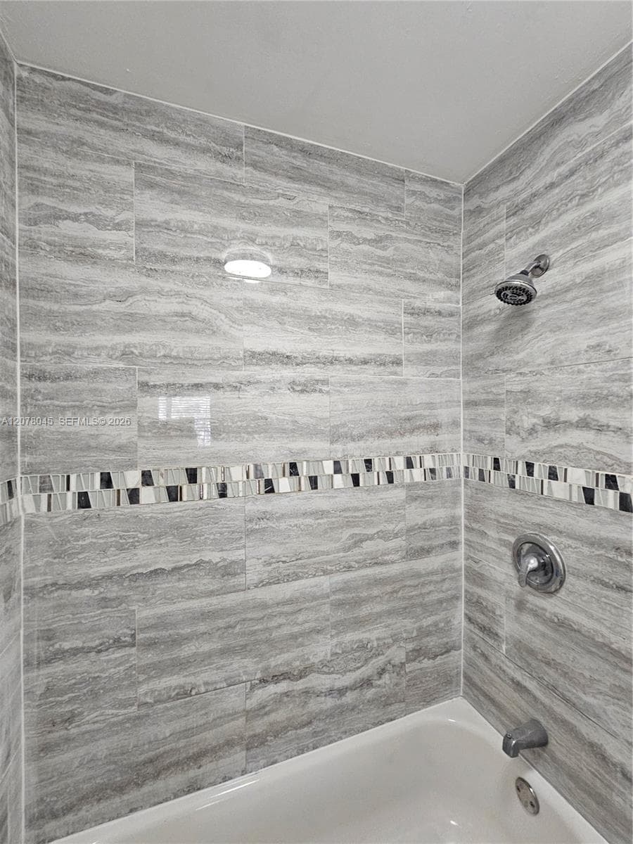 6580 W 27th Ct # 58-24, Hialeah, FL 33016 — zdjęcie 3