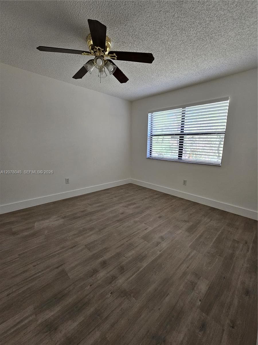 6580 W 27th Ct # 58-24, Hialeah, FL 33016