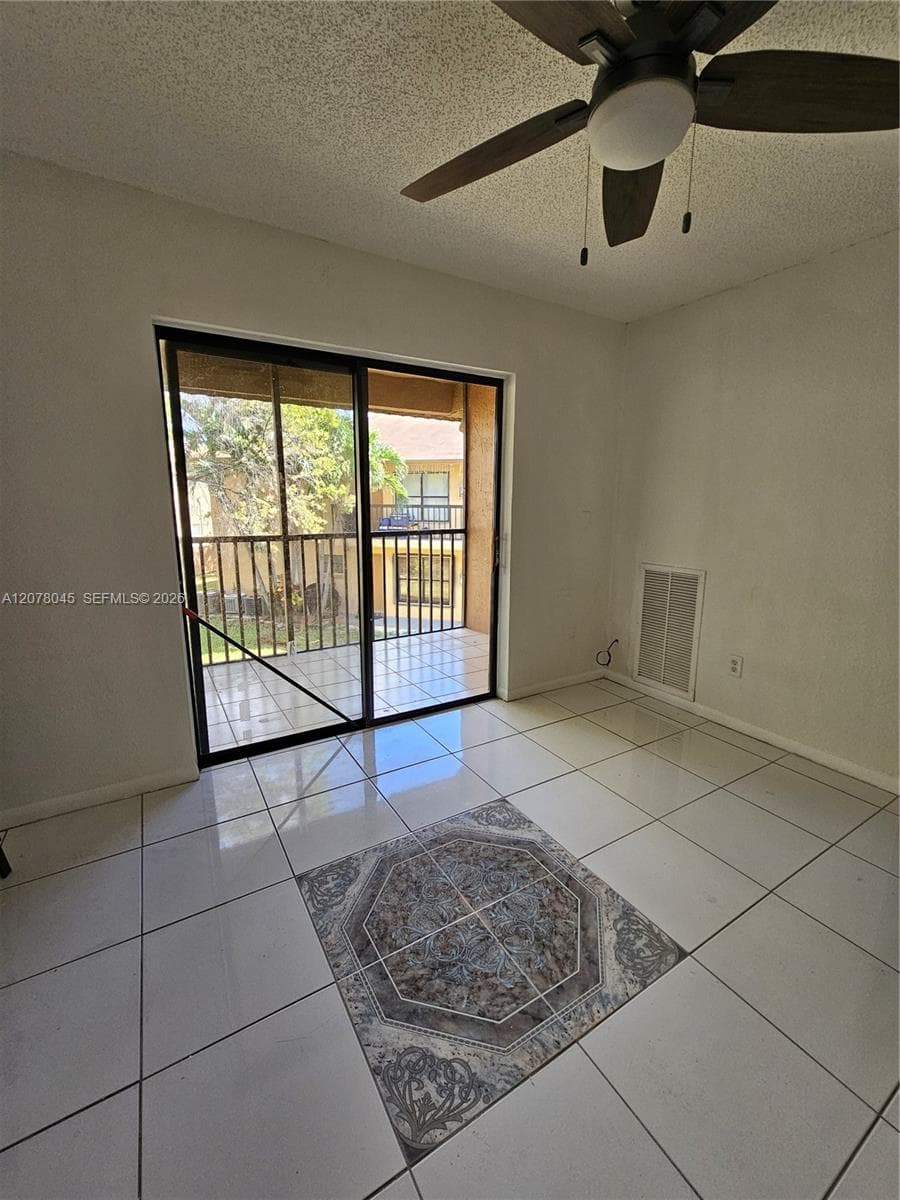 6580 W 27th Ct # 58-24, Hialeah, FL 33016 — zdjęcie 5