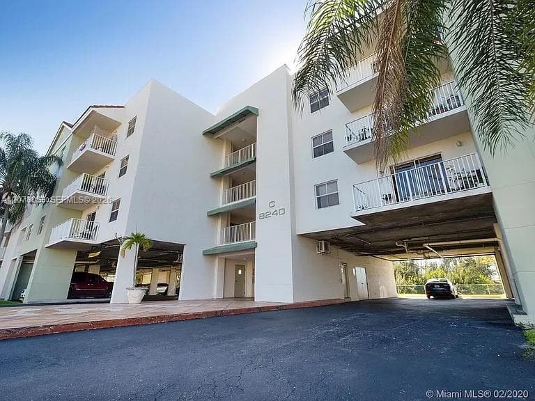 8240 SW 210th St # 319, Cutler Bay, FL 33189 — zdjęcie 3