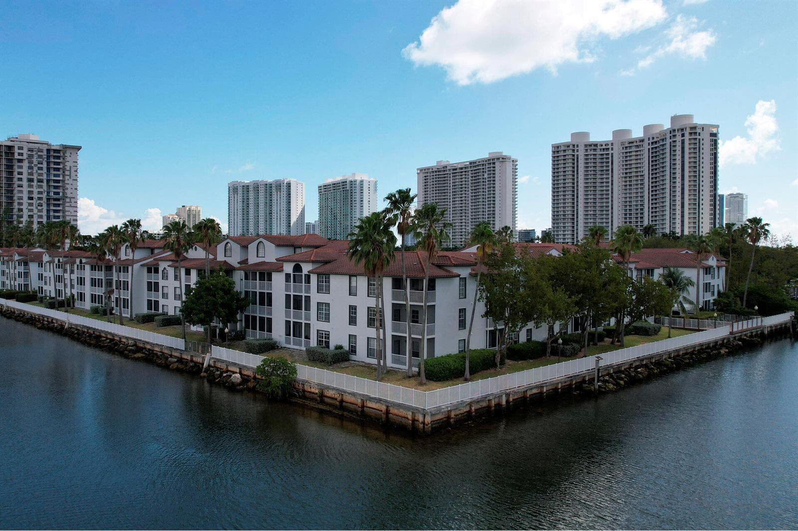 17900 NE 31st Court # 1117, Aventura, FL 33160 — zdjęcie 2