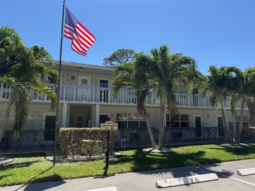 28 Ventnor B Drive, Deerfield Beach, FL 33442 — zdjęcie 2
