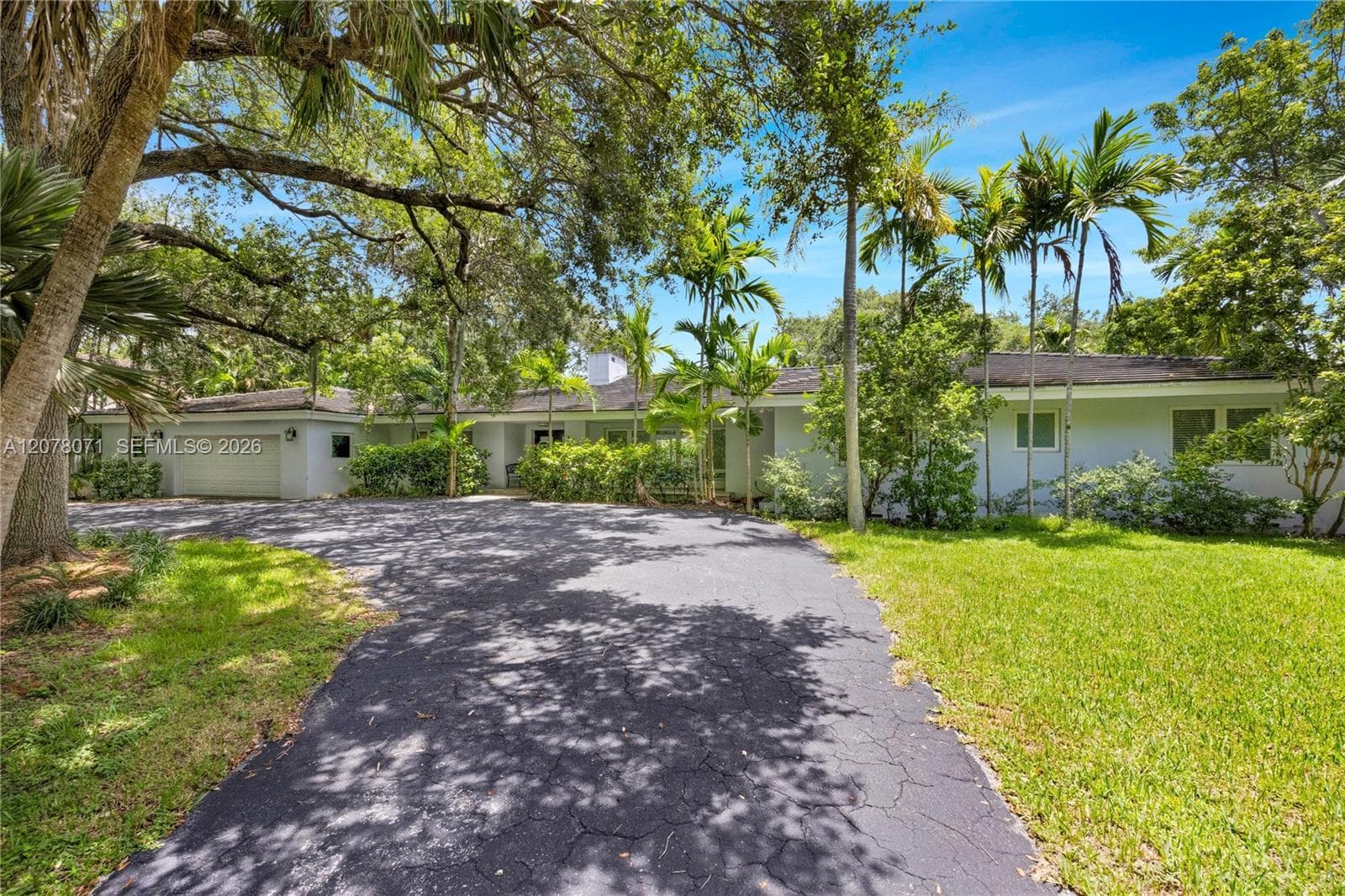 3709 Alhambra Ct, Coral Gables, FL 33134 — zdjęcie 3