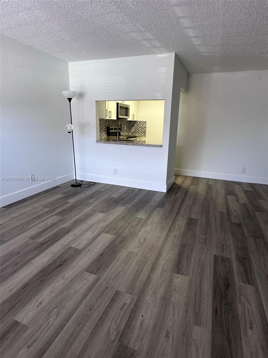 10049 Winding Lake Rd # 103, Sunrise, FL 33351
