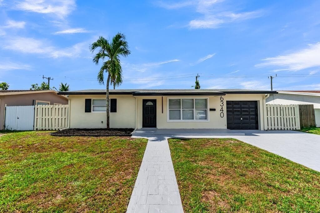 6340 LIBERTY Street, Hollywood, FL 33024 — zdjęcie 2
