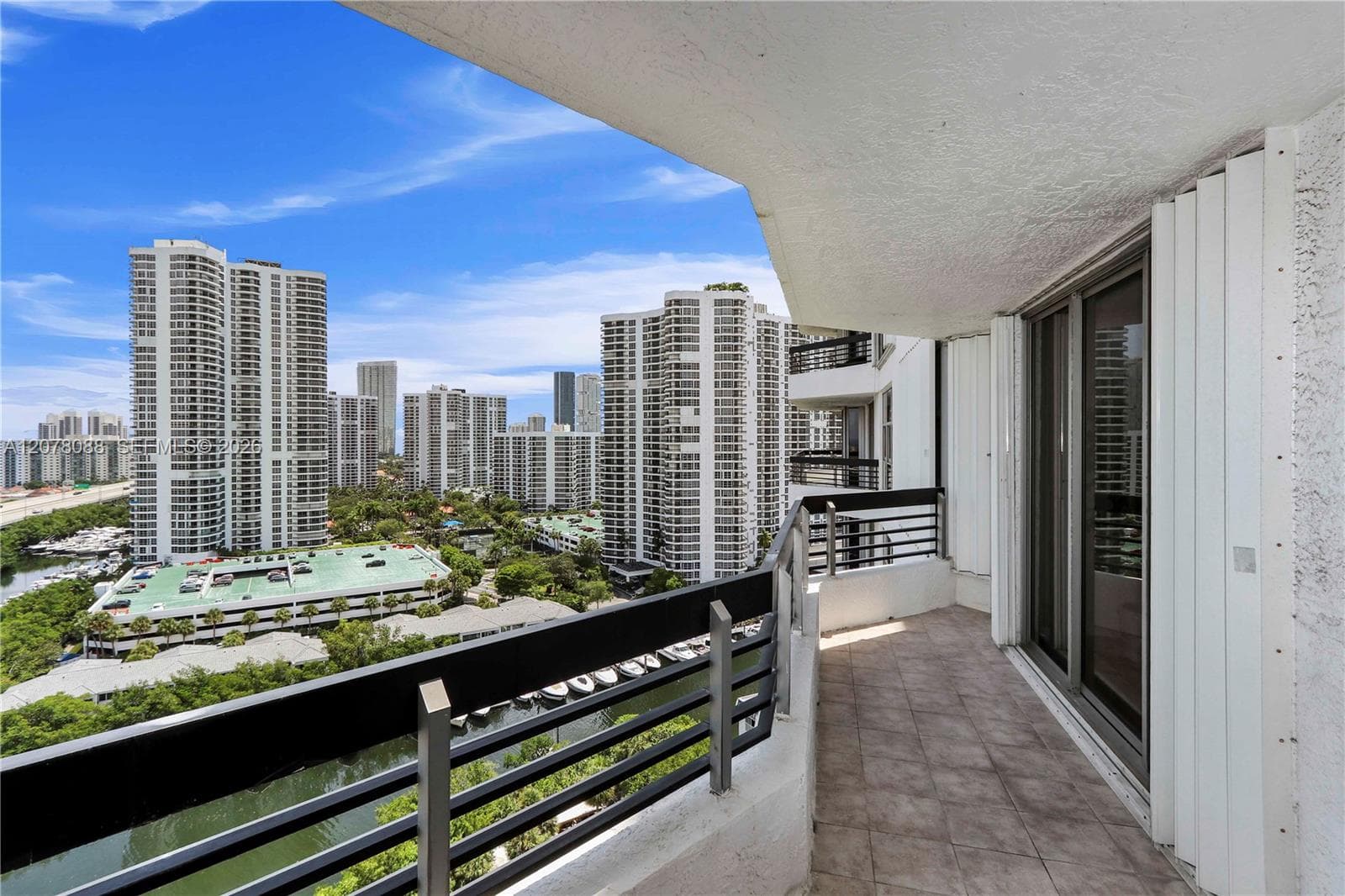 3400 NE 192nd St # 1911, Aventura, FL 33180 — zdjęcie 3