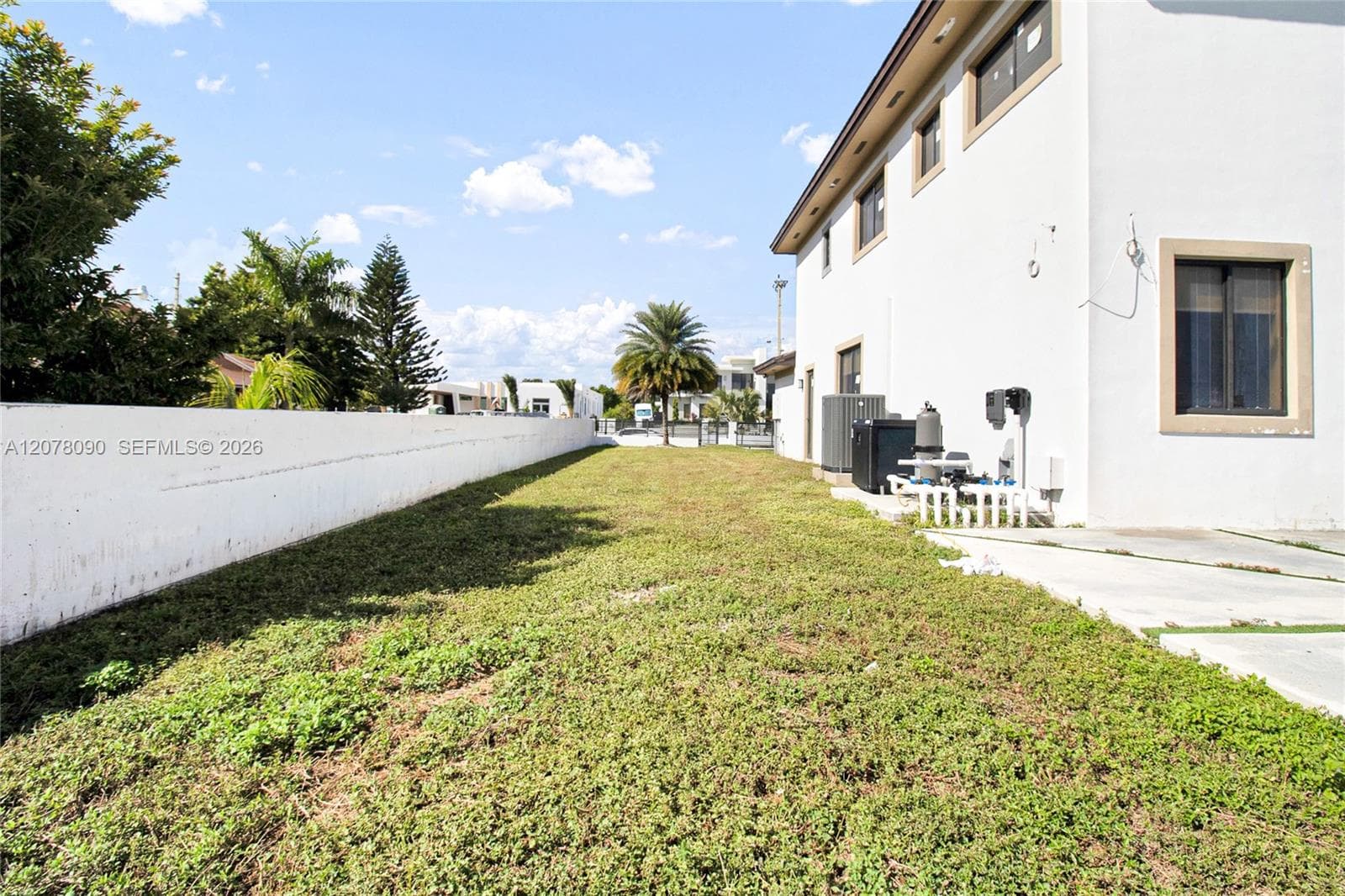 12890 NW 2nd St, Miami, FL 33182 — zdjęcie 5
