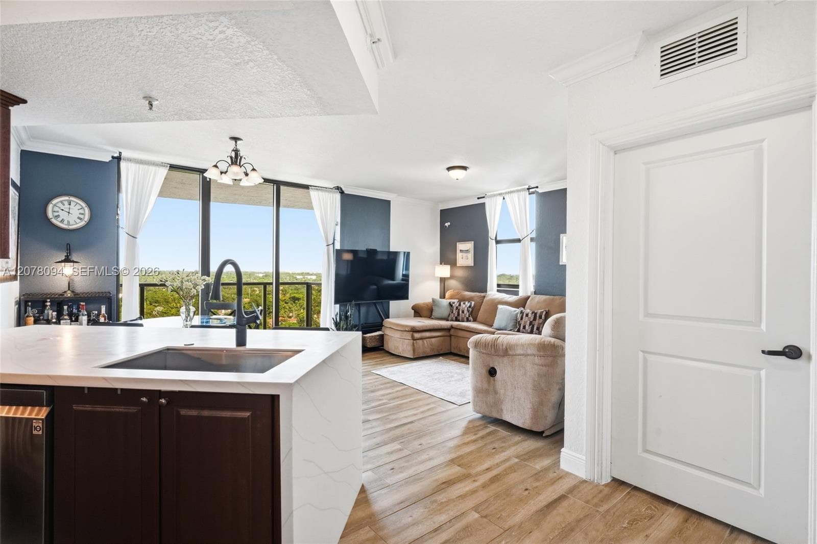 2301 SW 27th Ave # 1001, Miami, FL 33145 — zdjęcie 5