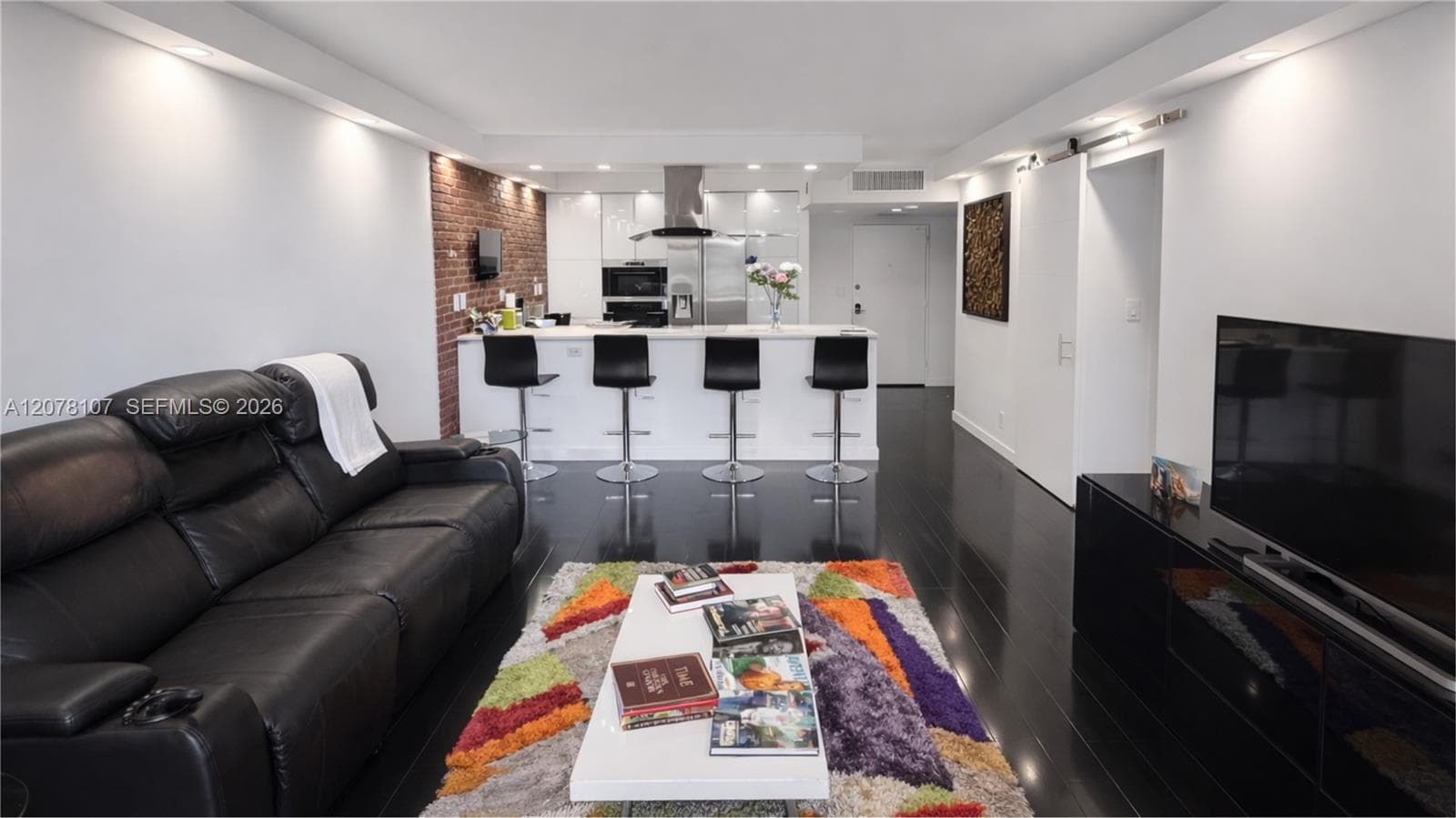 500 Three Islands Blvd # 201, Hallandale Beach, FL 33009 — zdjęcie 5