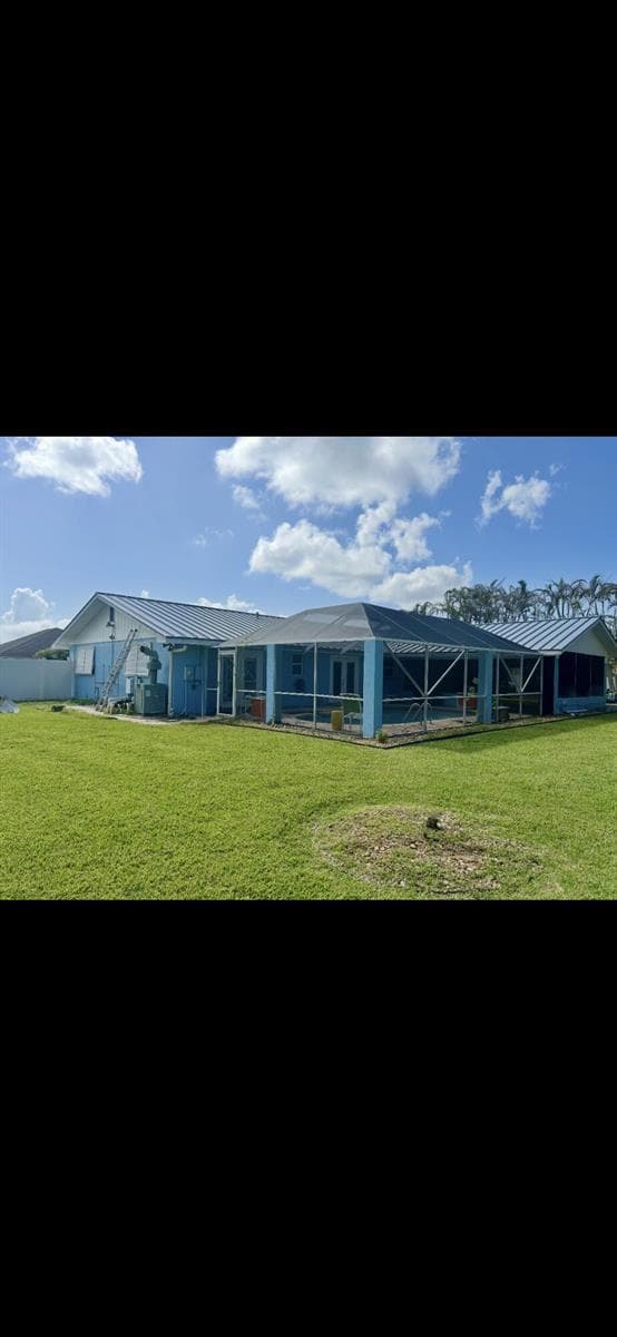302 NW FRIAR Street, Port St. Lucie, FL 34983 — zdjęcie 2