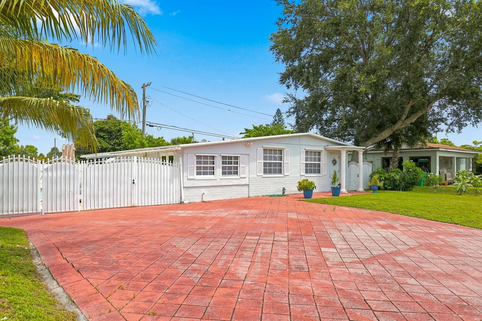 3239 DOLAN Road, Palm Springs, FL 33406 — zdjęcie 2