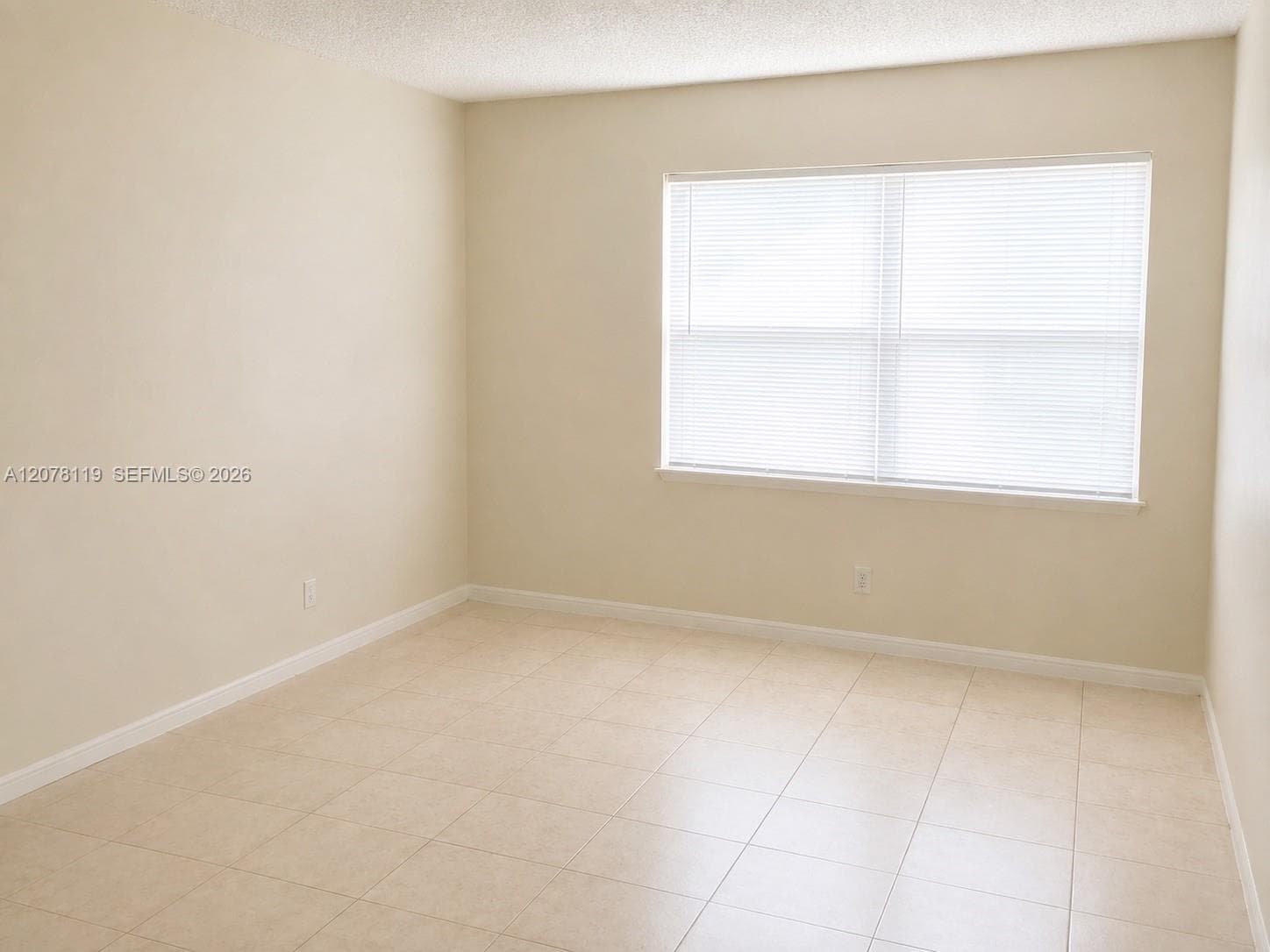 17911 NW 68th Ave # O202, Hialeah, FL 33015 — zdjęcie 3
