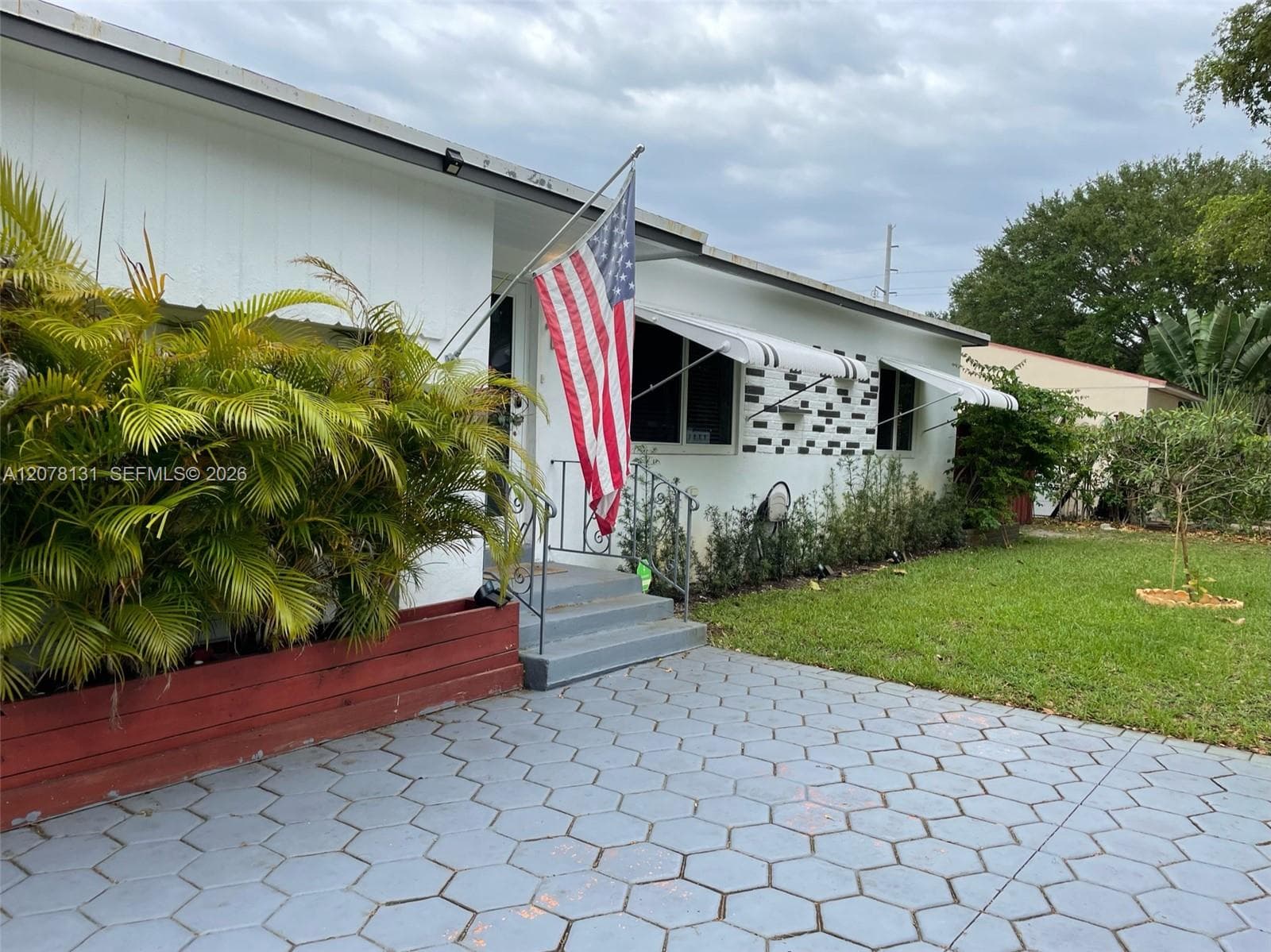 1545 NE 138th St, North Miami, FL 33161