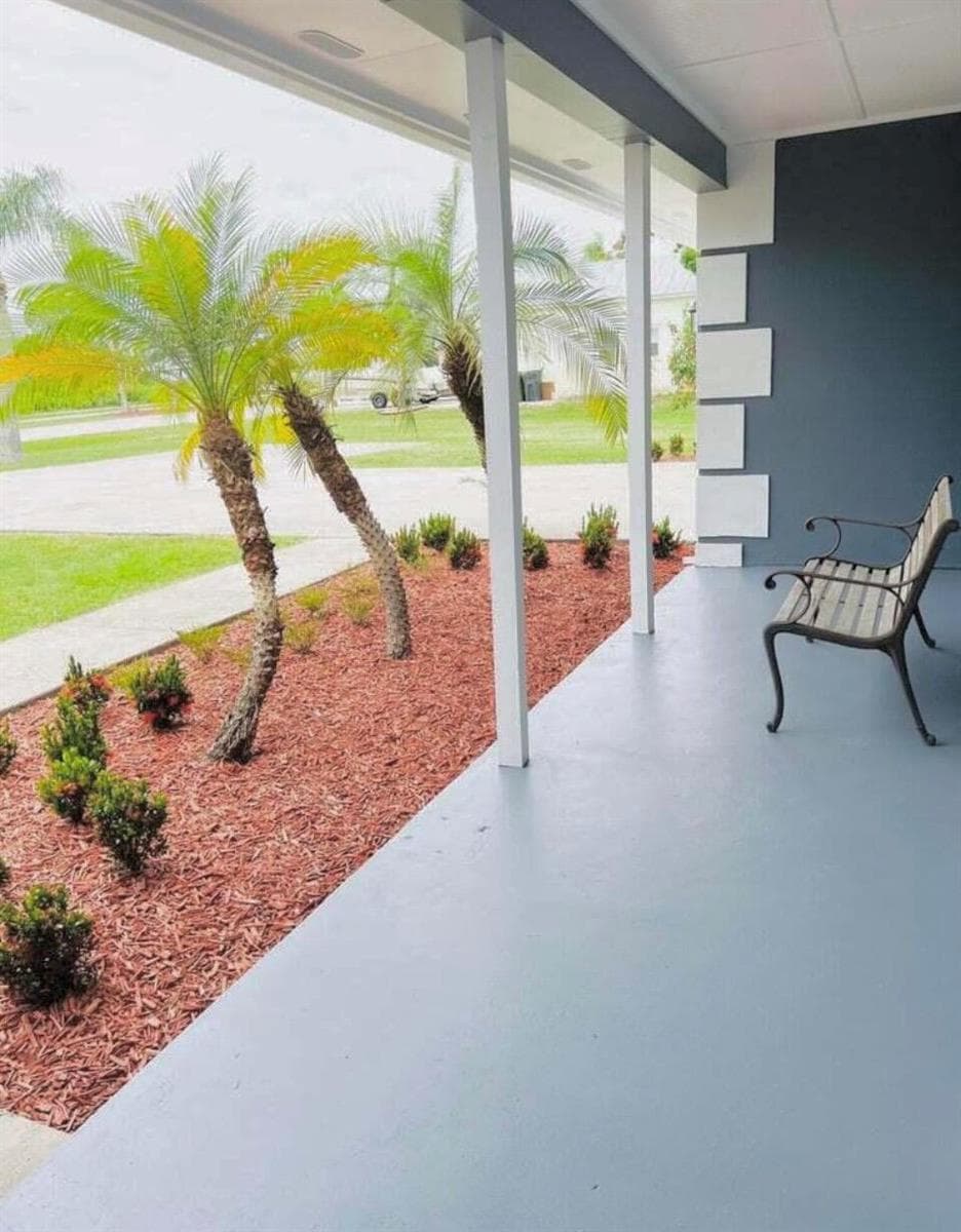 2118 SE MORNINGSIDE Boulevard, Port St. Lucie, FL 34952 — zdjęcie 2