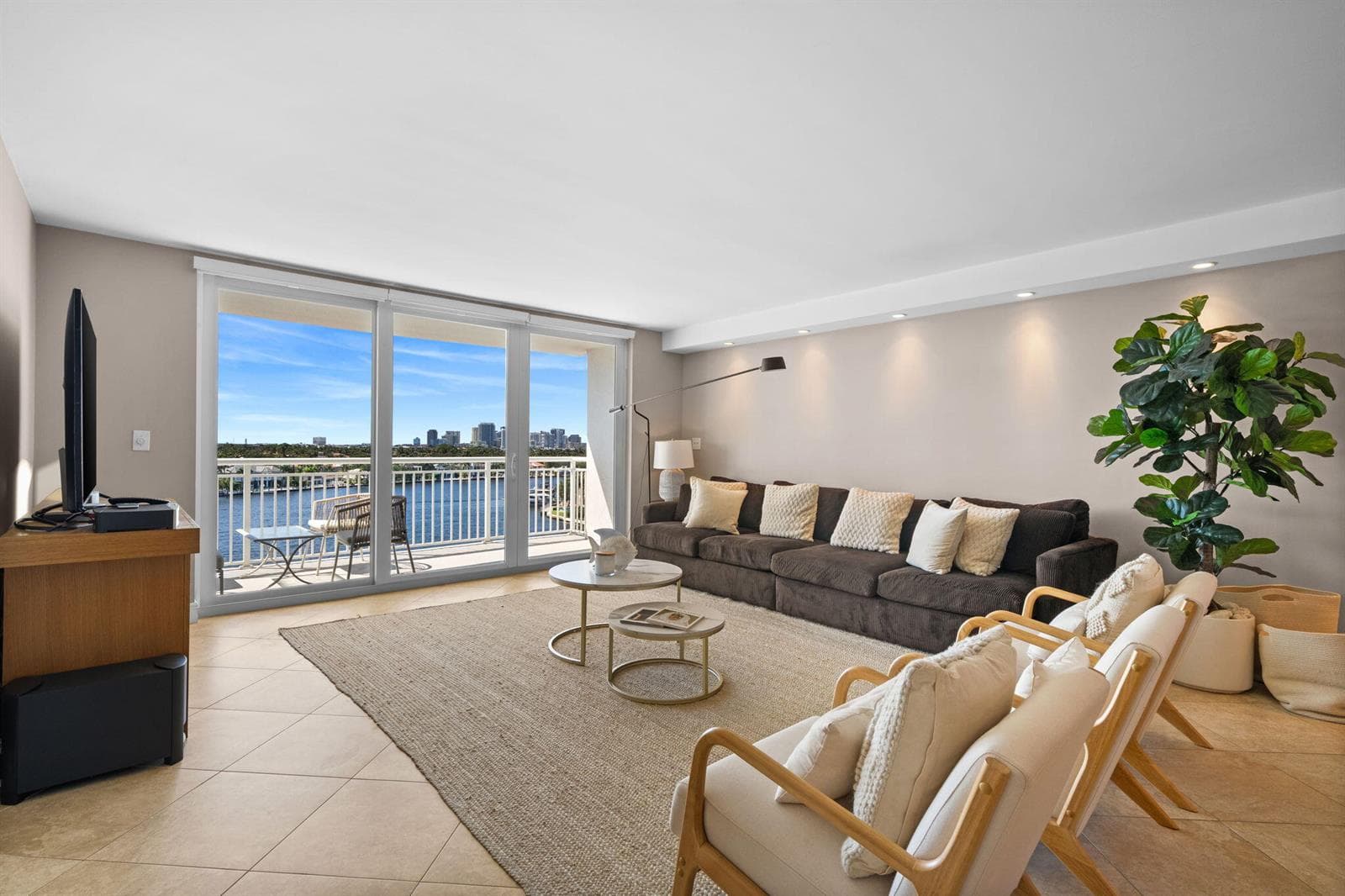 511 BAYSHORE Drive # 810, Fort Lauderdale, FL 33304 — zdjęcie 4