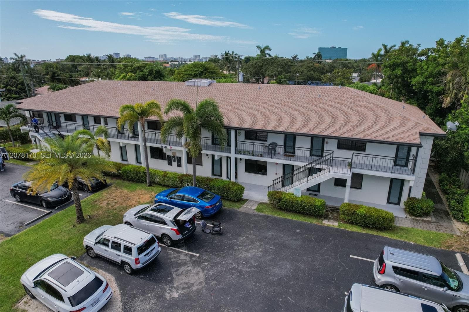 2140 NE 56 # 12, Fort Lauderdale, FL 33308