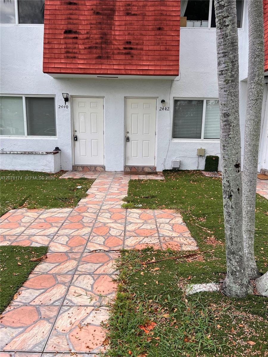 2442 SW 58, Dania Beach, FL 33312