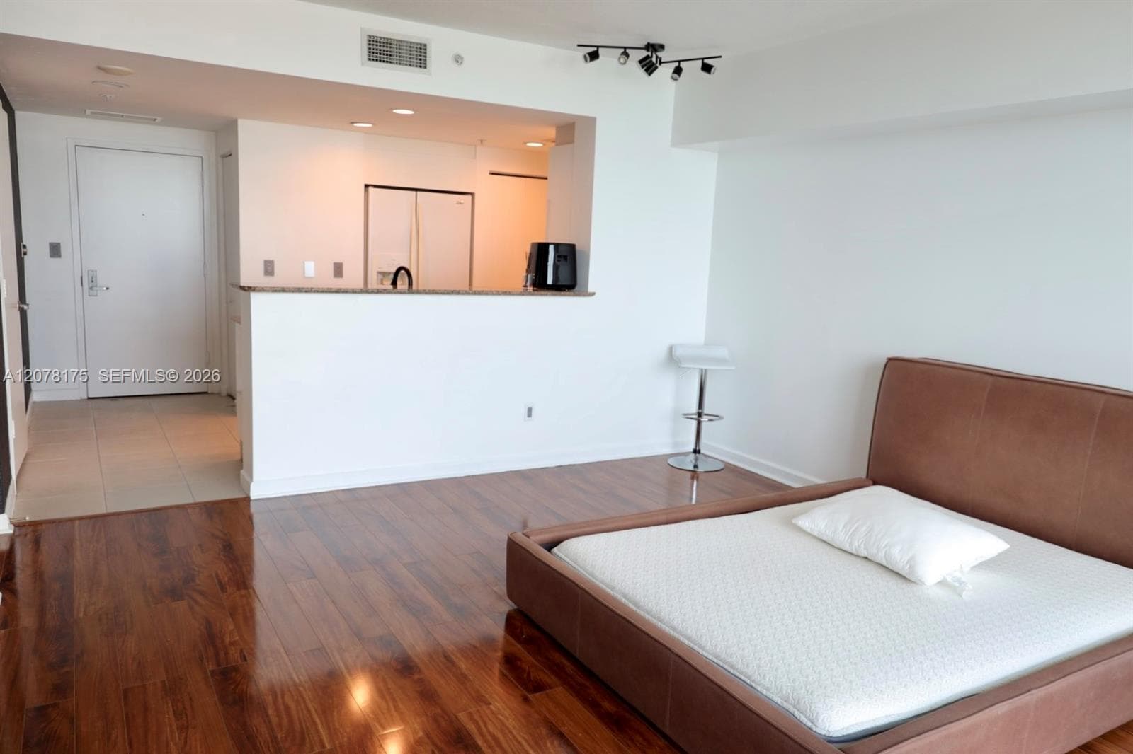 325 S Biscayne Blvd # 4220, Miami, FL 33131 — zdjęcie 5