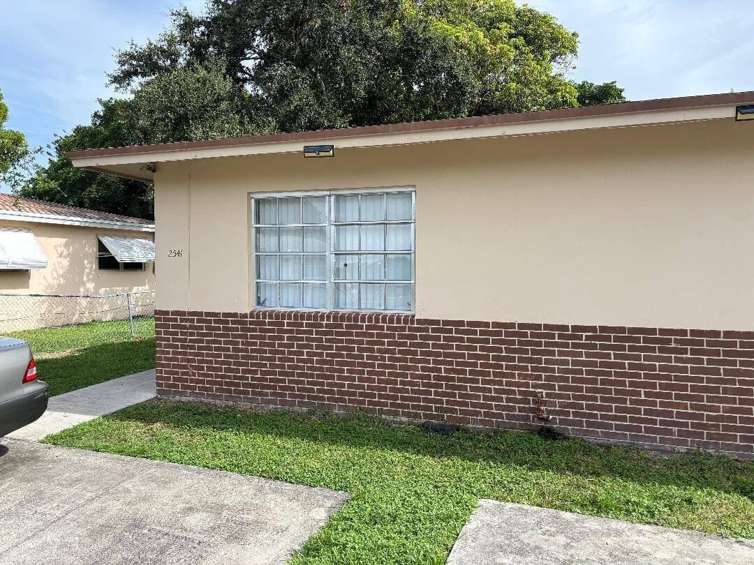 2541 Taylor Street # 1, Hollywood, FL 33020 — zdjęcie 3
