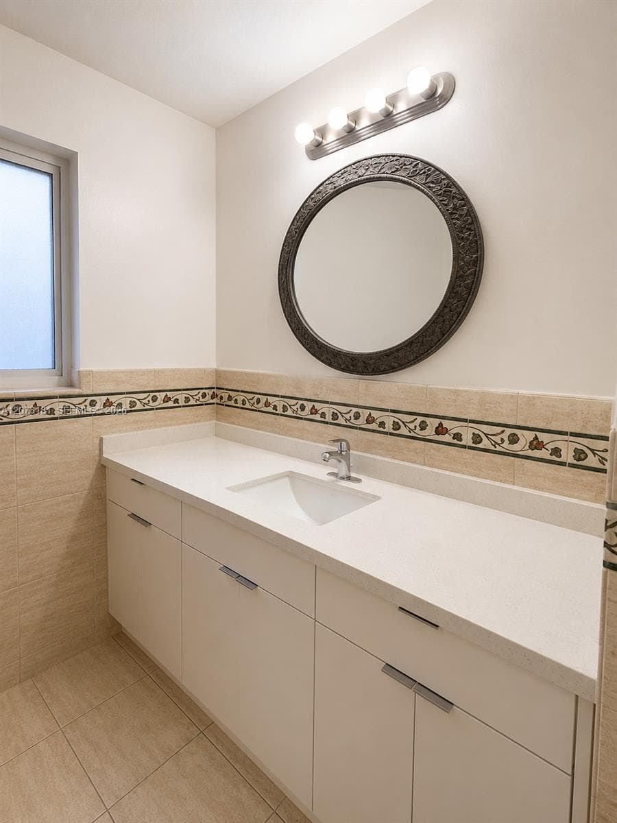 15330 Durnford Dr, Miami Lakes, FL 33014 — zdjęcie 4