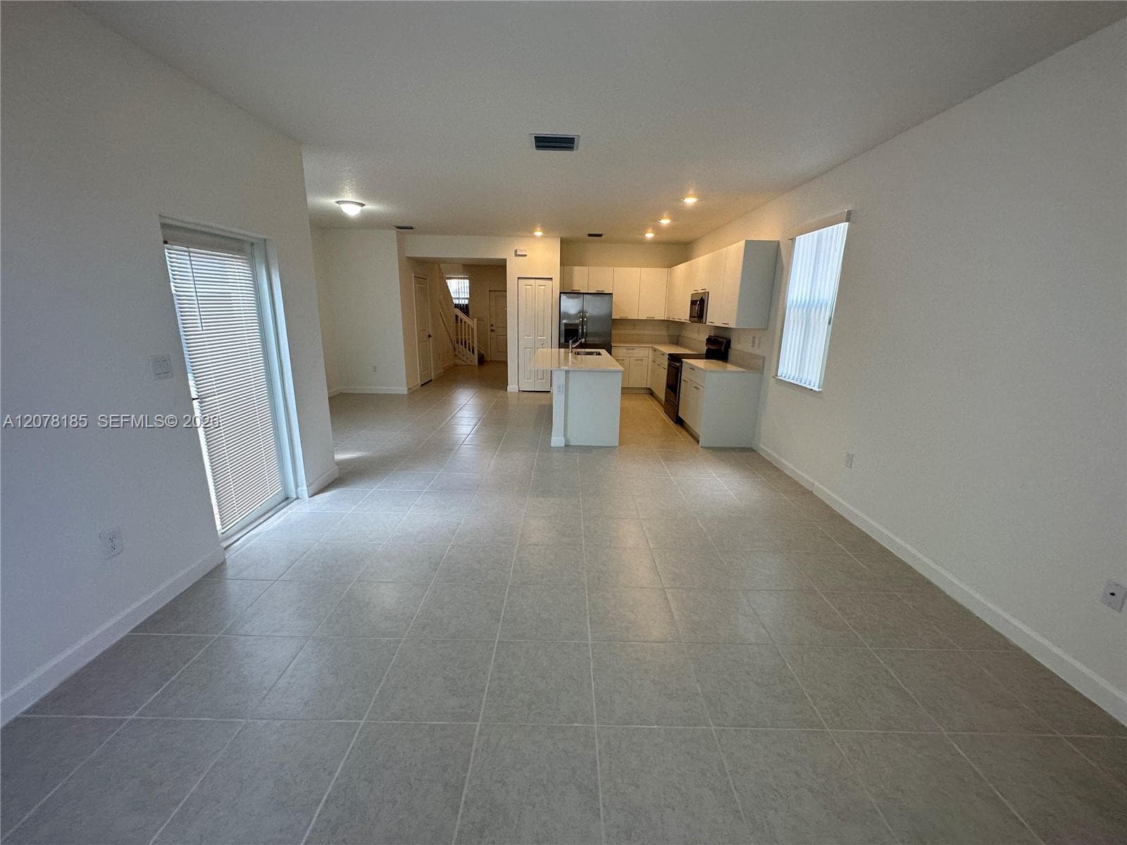 2382 NW 131st Cir, Miami, FL 33167 — zdjęcie 3