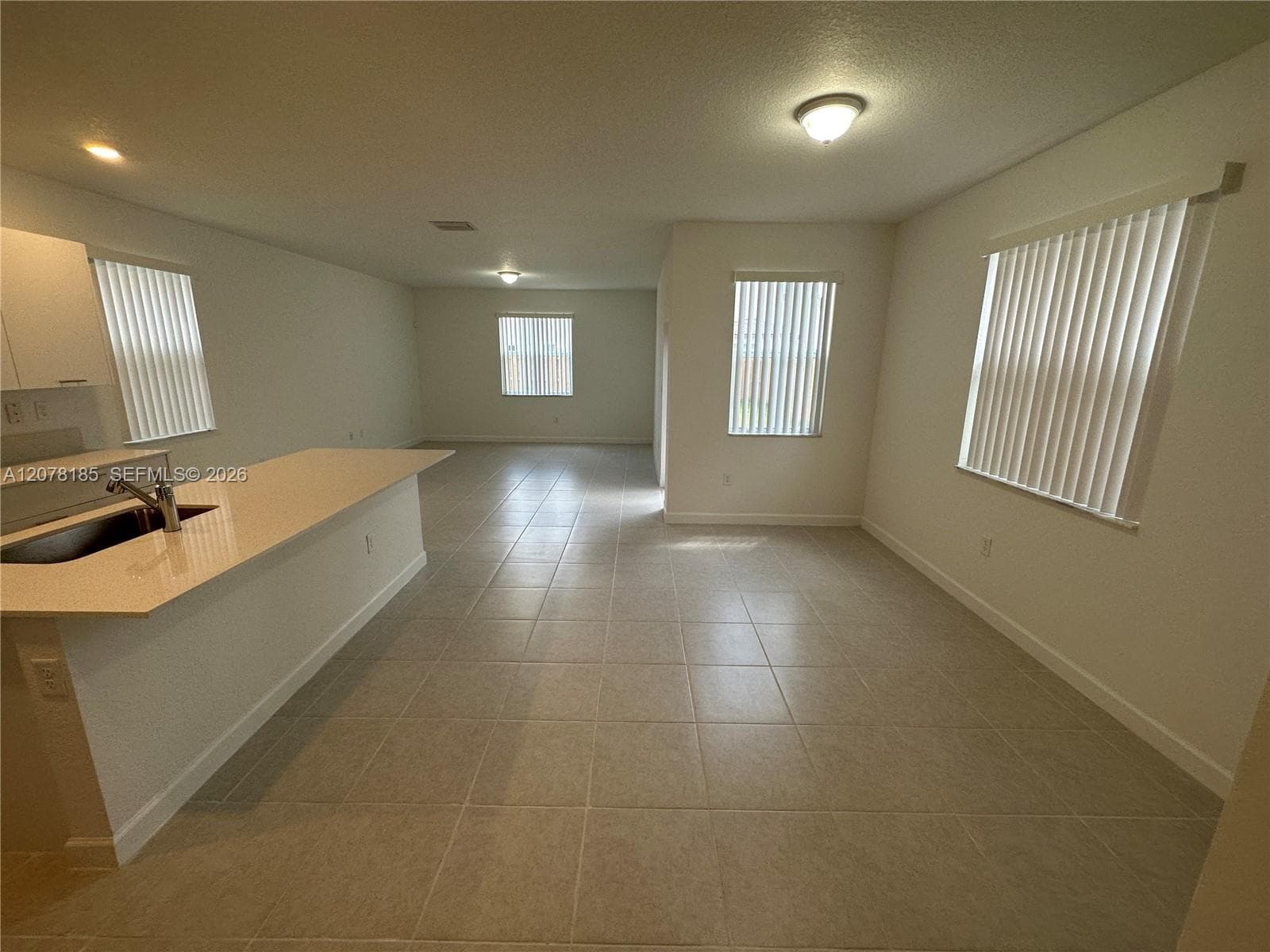 2382 NW 131st Cir, Miami, FL 33167 — zdjęcie 5