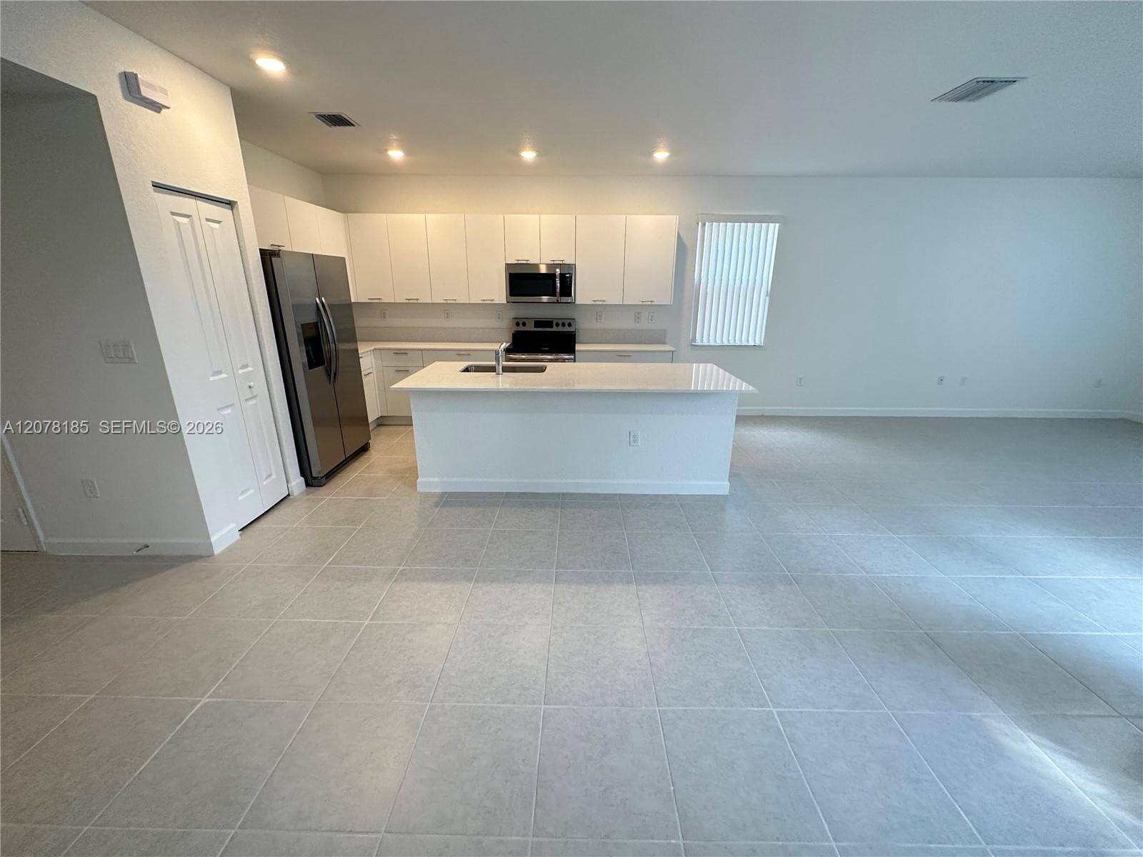 2382 NW 131st Cir, Miami, FL 33167 — zdjęcie 4