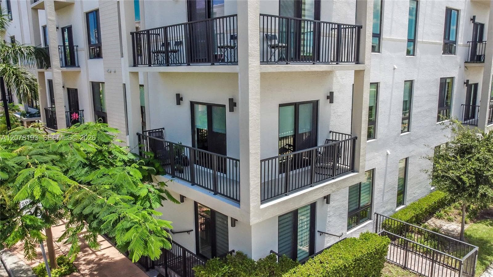 8265 NW 41st St # C-206, Doral, FL 33166