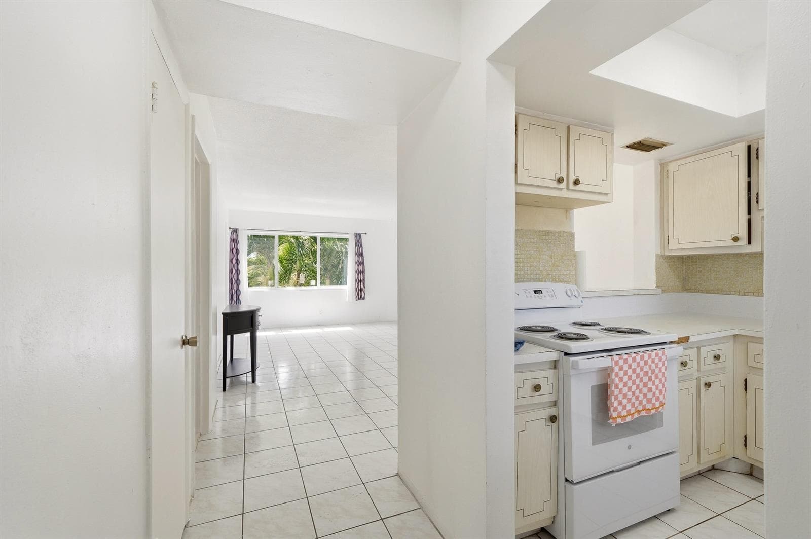 1333 E HALLANDALE BEACH Boulevard # 335, Hallandale Beach, FL 33009 — zdjęcie 2