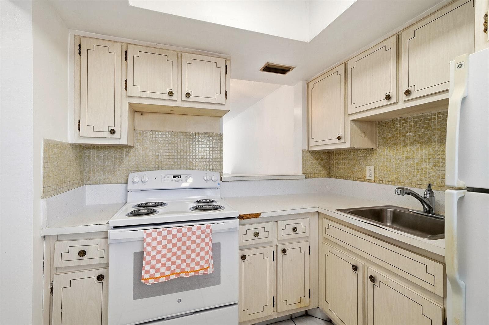 1333 E HALLANDALE BEACH Boulevard # 335, Hallandale Beach, FL 33009 — zdjęcie 3