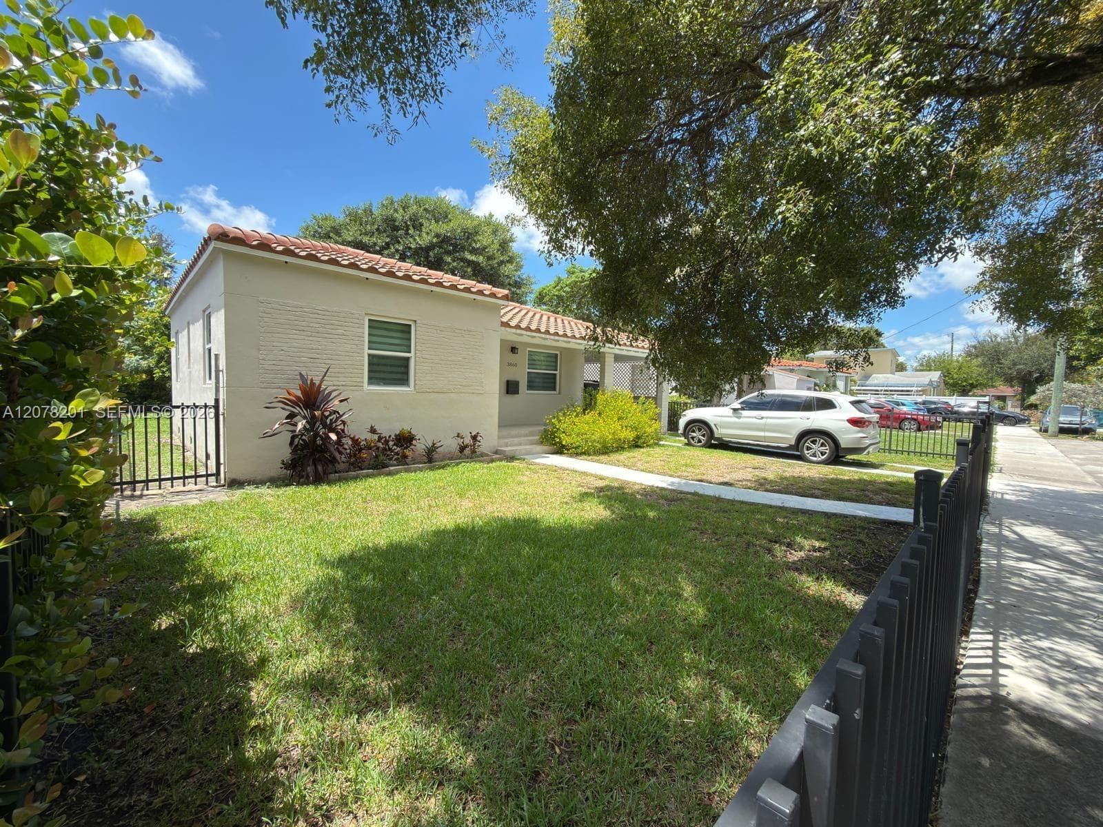 3860 SW 1st St, Miami, FL 33134 — zdjęcie 2
