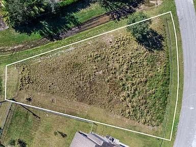 544 SW COLUMBUS Drive, Port St. Lucie, FL 34953 — zdjęcie 4