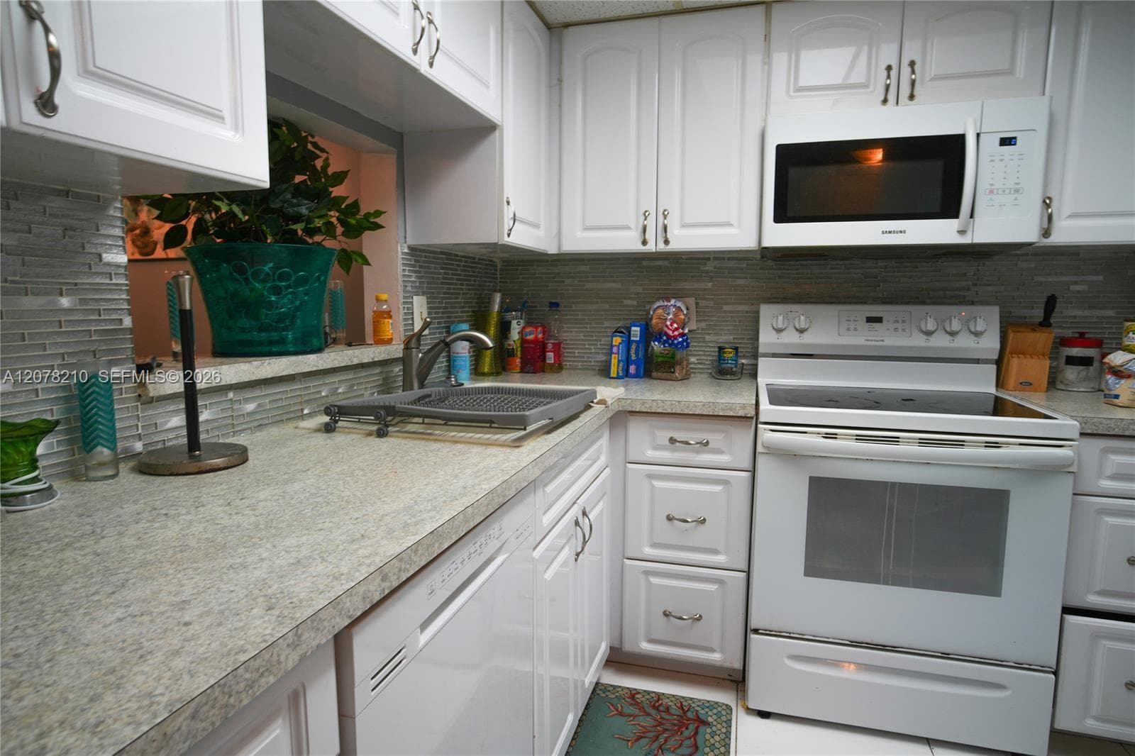 3774 Inverrary Blvd # 101P, Lauderhill, FL 33319 — zdjęcie 3