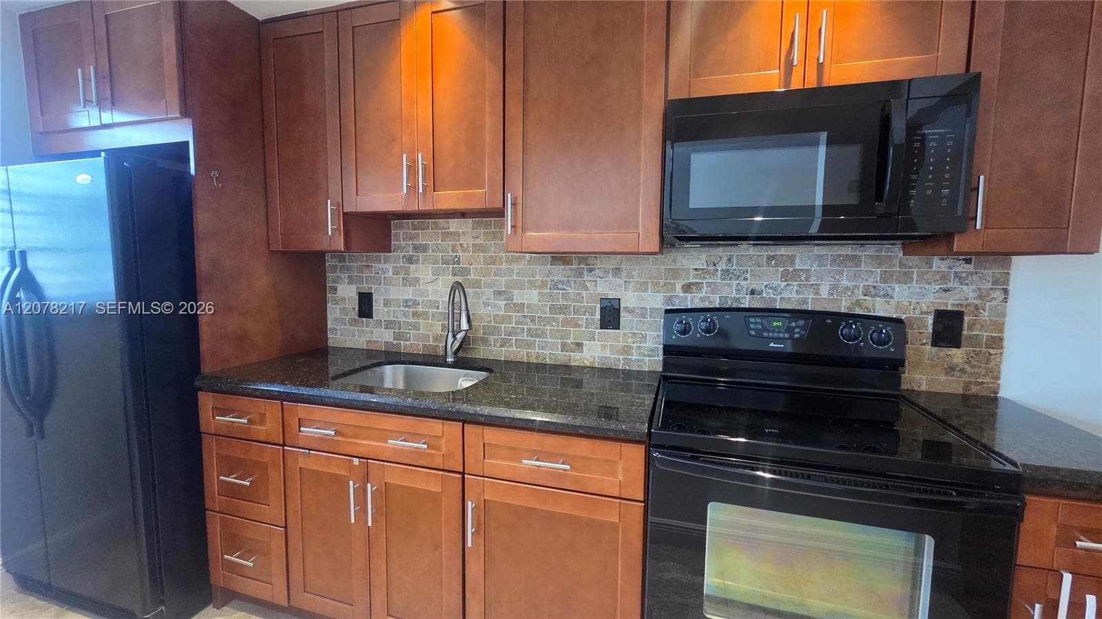 415 NE 2nd St # 105, Hallandale Beach, FL 33009