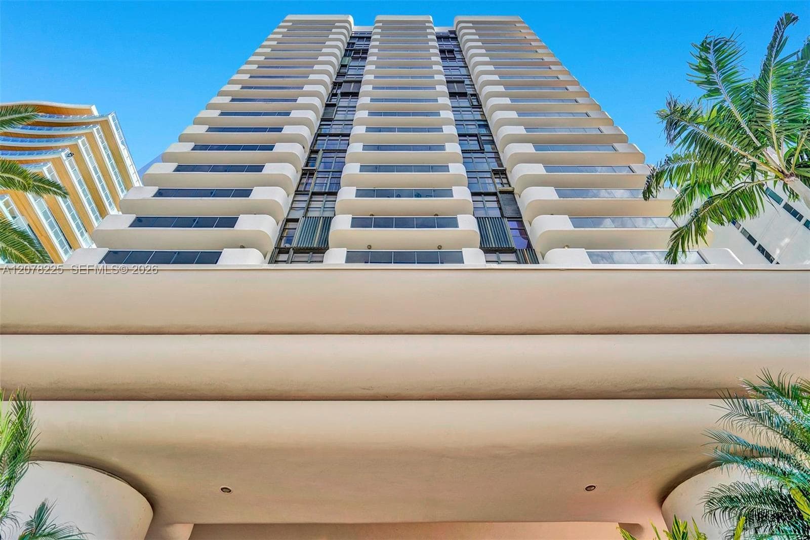 5757 Collins Ave # 2004, Miami Beach, FL 33140 — zdjęcie 2