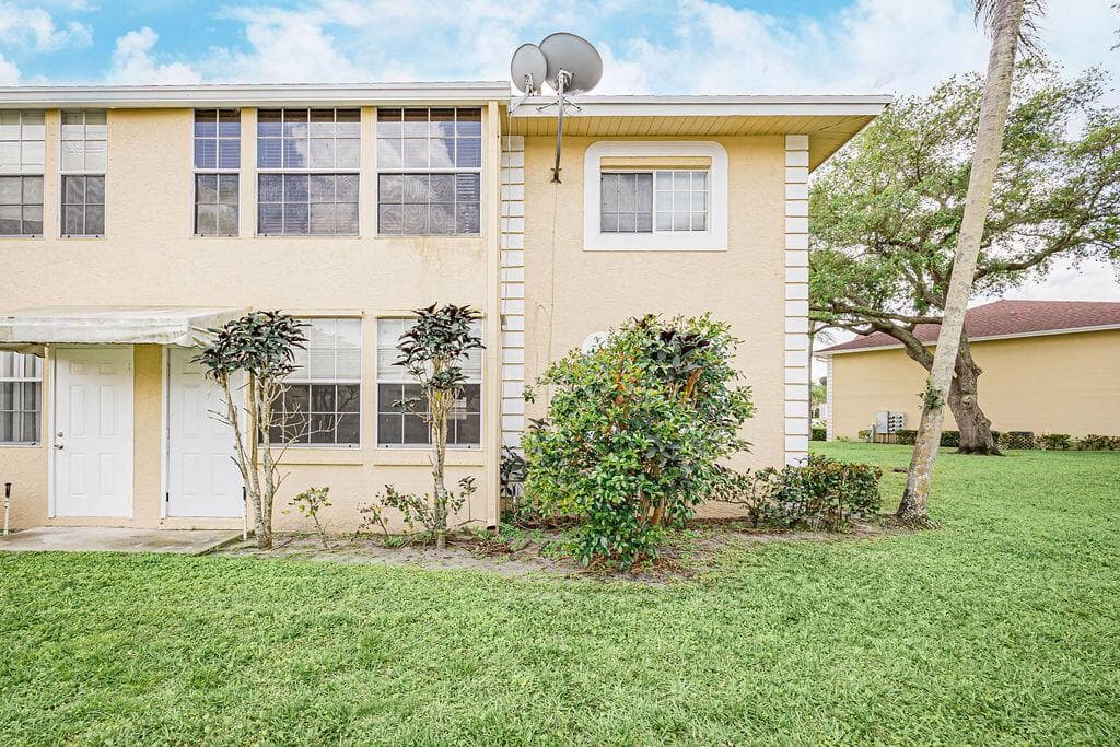1501 PALM BEACH TRACE Drive, Royal Palm Beach, FL 33411 — zdjęcie 2