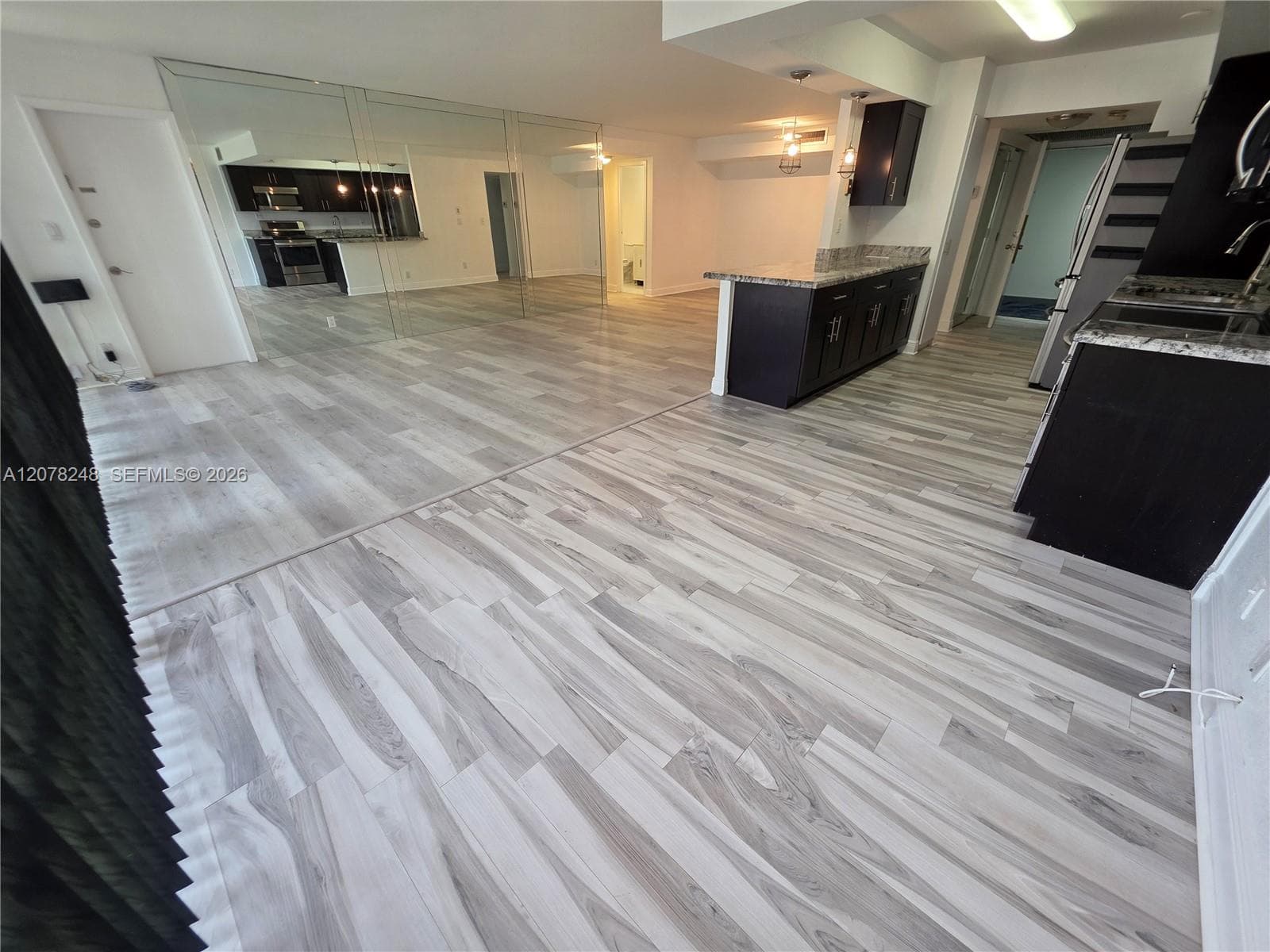 701 Three Islands Blvd # 110, Hallandale Beach, FL 33009 — zdjęcie 3
