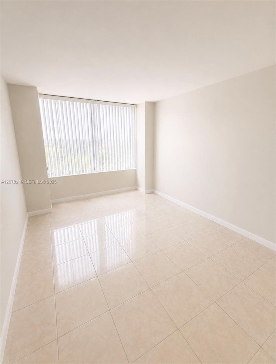 600 Three Islands Blvd # 1707, Hallandale Beach, FL 33009 — zdjęcie 4