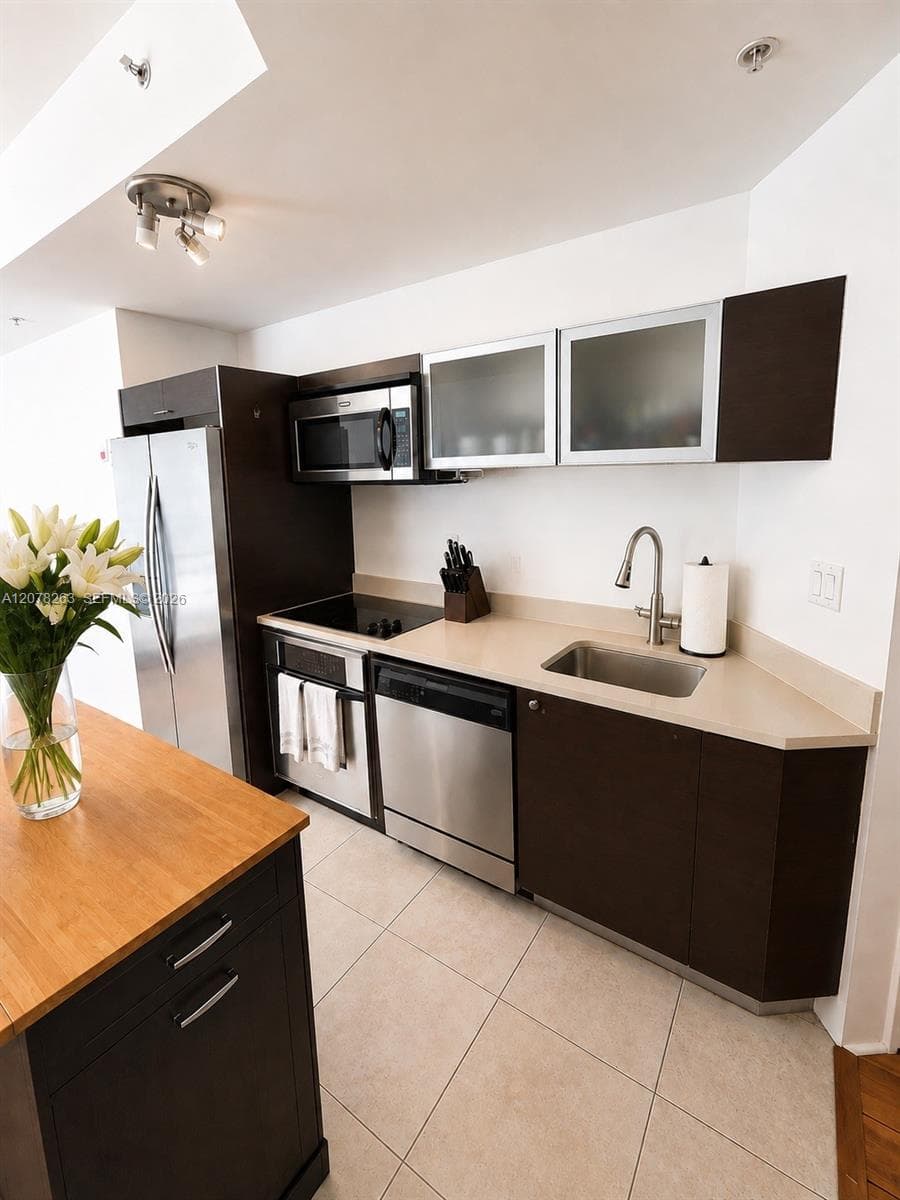 1900 N Bayshore Dr # 3005, Miami, FL 33132 — zdjęcie 3