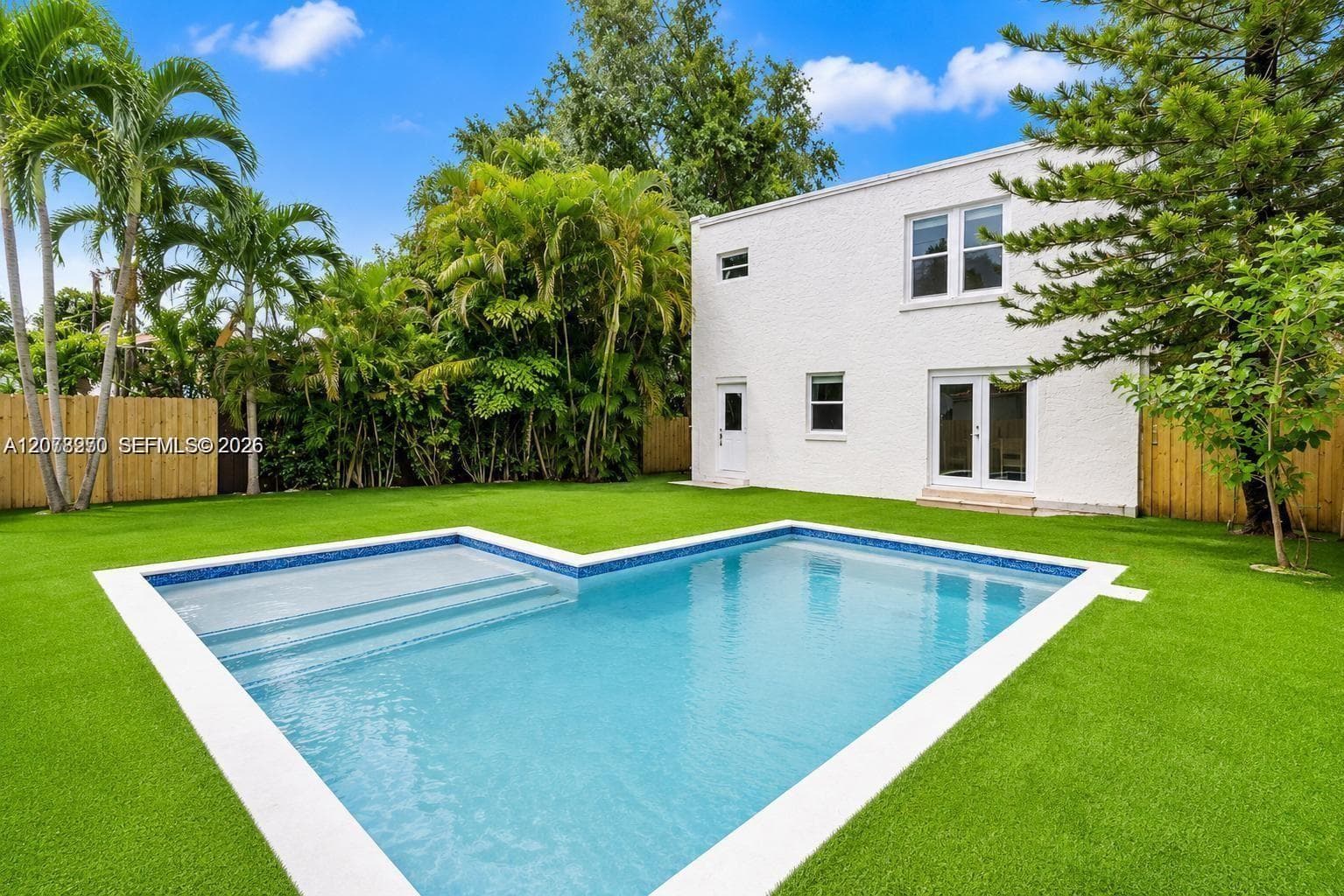 22 NE 44th St # 0, Miami, FL 33137 — zdjęcie 4