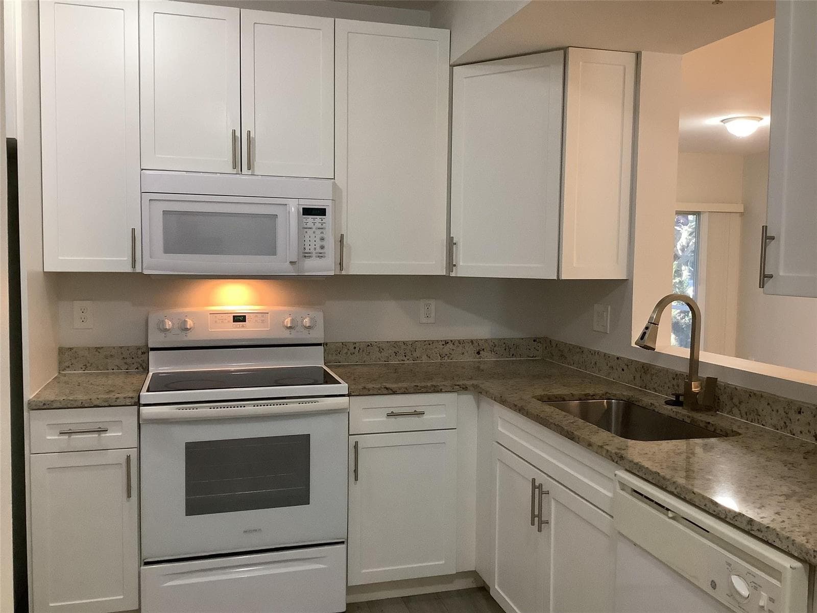 1161 GOLDEN LAKES Boulevard # 1316, West Palm Beach, FL 33411 — zdjęcie 2